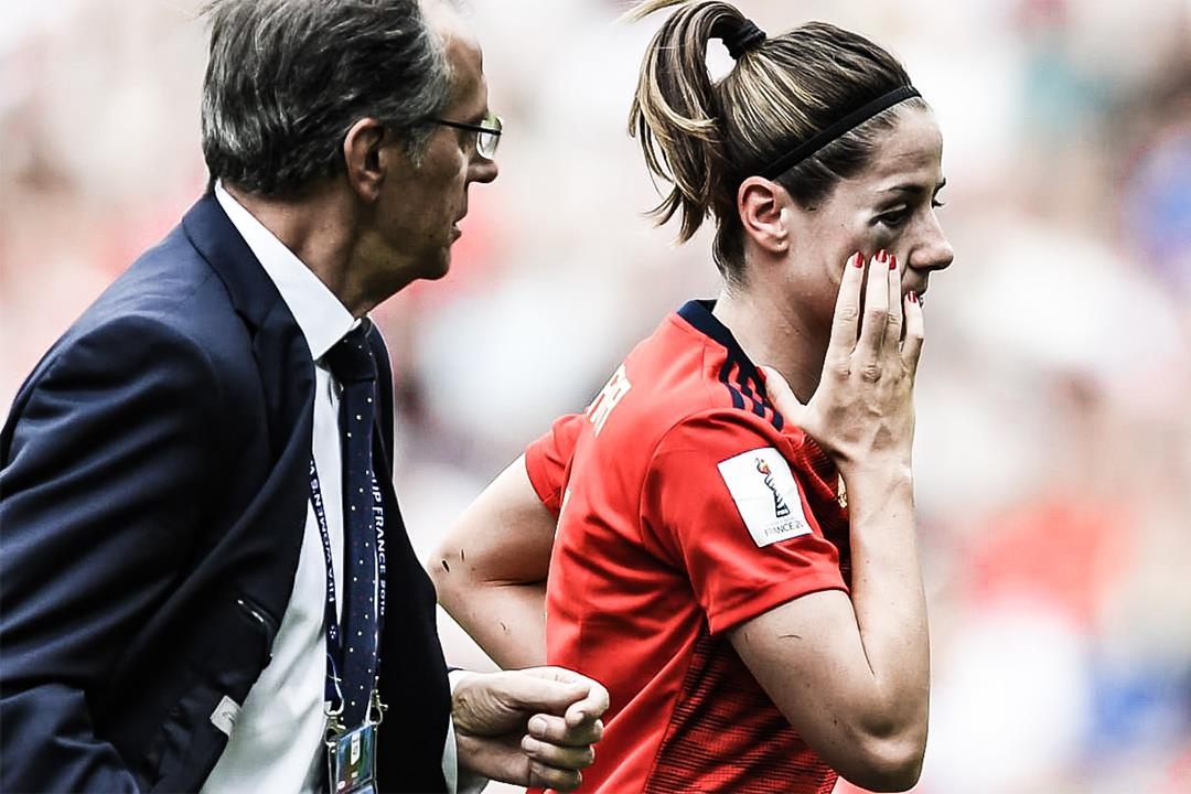 Tay Ban Nha bi My loai khoi World Cup nu vi hai qua phat den hinh anh