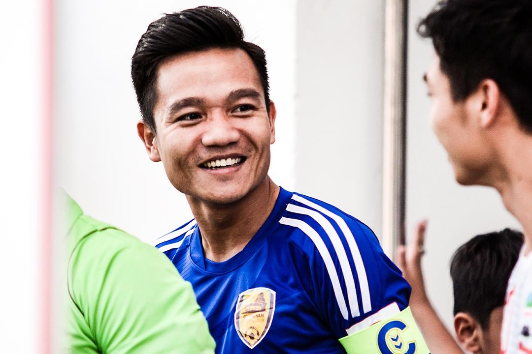 Highlights CLB Quang Nam nguoc dong thang HAGL 2-1 hinh anh