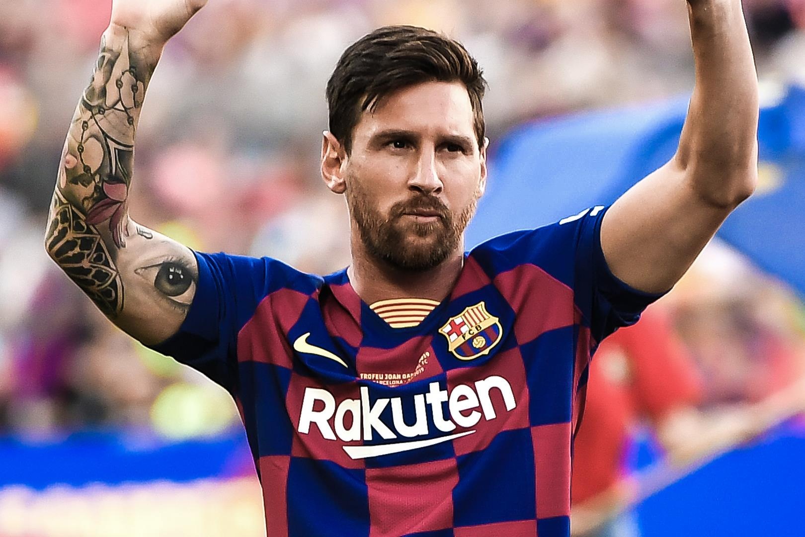 Messi hua canh tranh moi danh hieu mua nay hinh anh