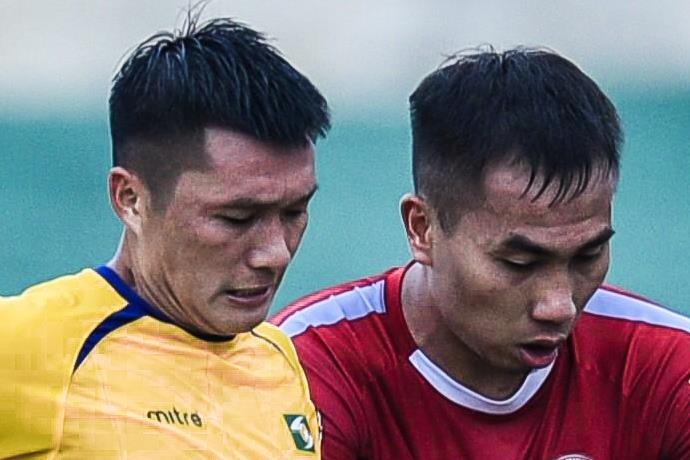 Highlights SLNA thua nguoc doi TP.HCM trong the thieu nguoi hinh anh