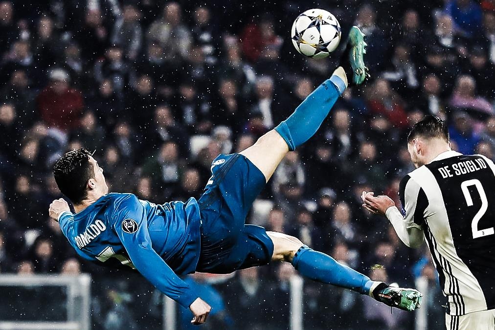 Sieu pham moc bong cua Ronaldo duoc tai hien o Brazil hinh anh