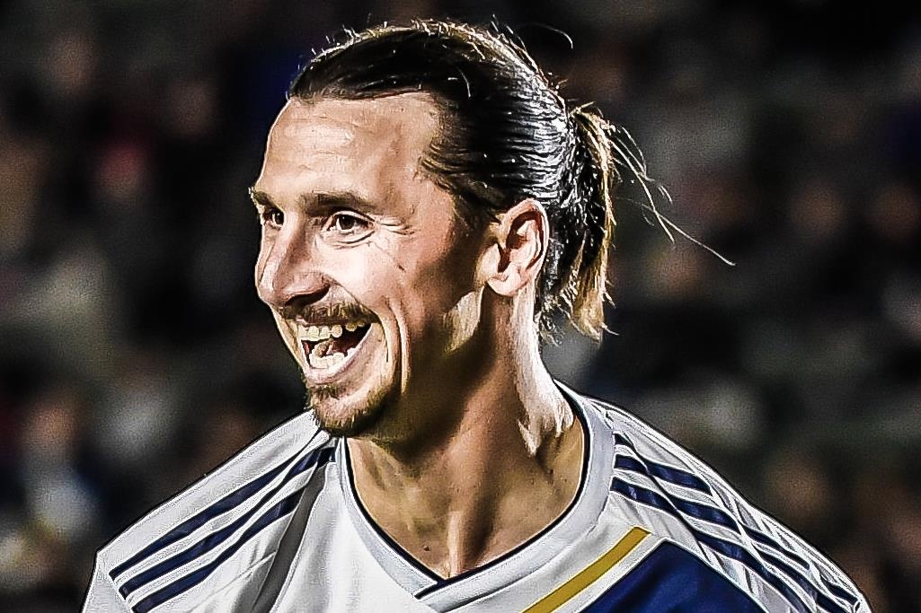 HLV Solskjaer san sang dam phan neu Ibrahimovic muon ve MU hinh anh