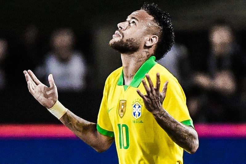 Neymar khong the ghi ban, Brazil thua Peru 0-1 hinh anh