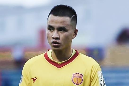 CLB Nam Dinh thua dam doi cuoi bang V.League hinh anh