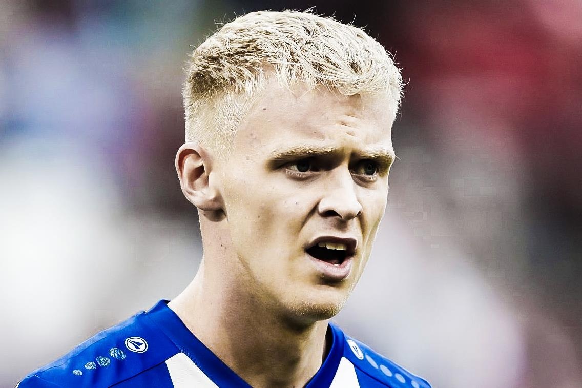 Doi cua Van Hau chia diem vi bo lo phat den hinh anh