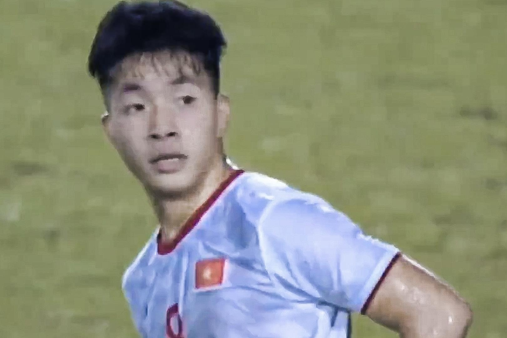 Ban thang cua Huynh Cong Den truoc U19 Han Quoc hinh anh