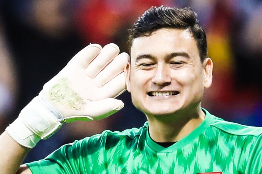 Dang Van Lam hat bolero hinh anh