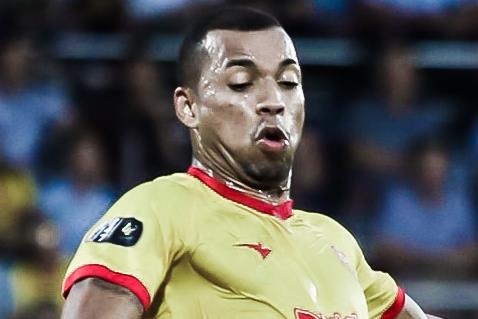 CLB Nam Dinh tru hang V.League sau tran thang Hai Phong hinh anh