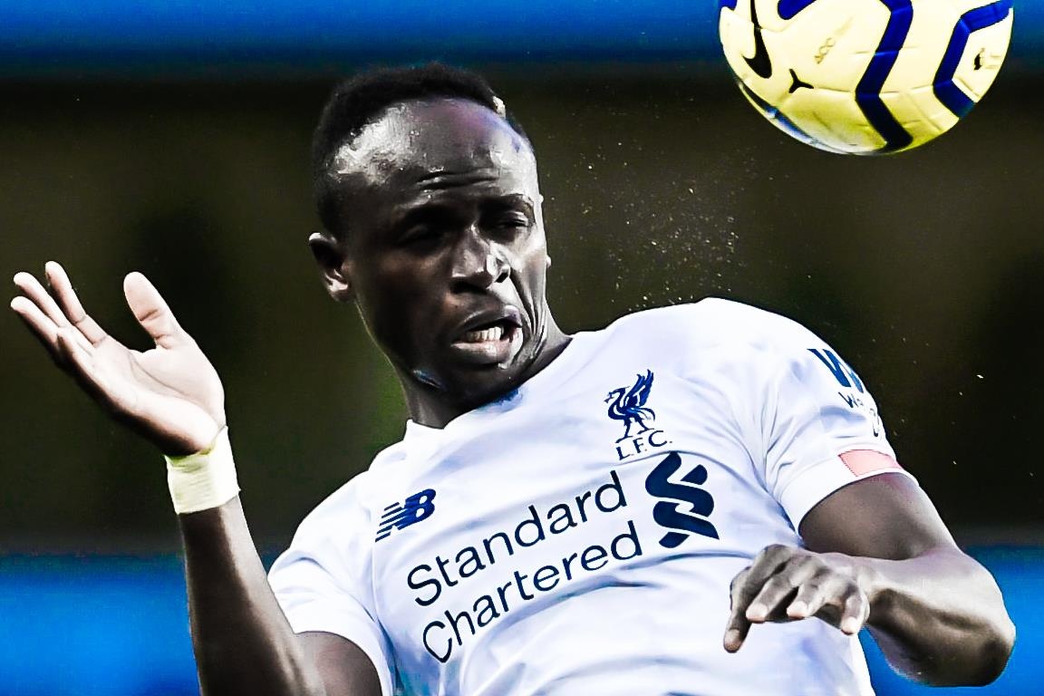 Cu danh dau giup Liverpool thang Aston Villa 2-1 hinh anh