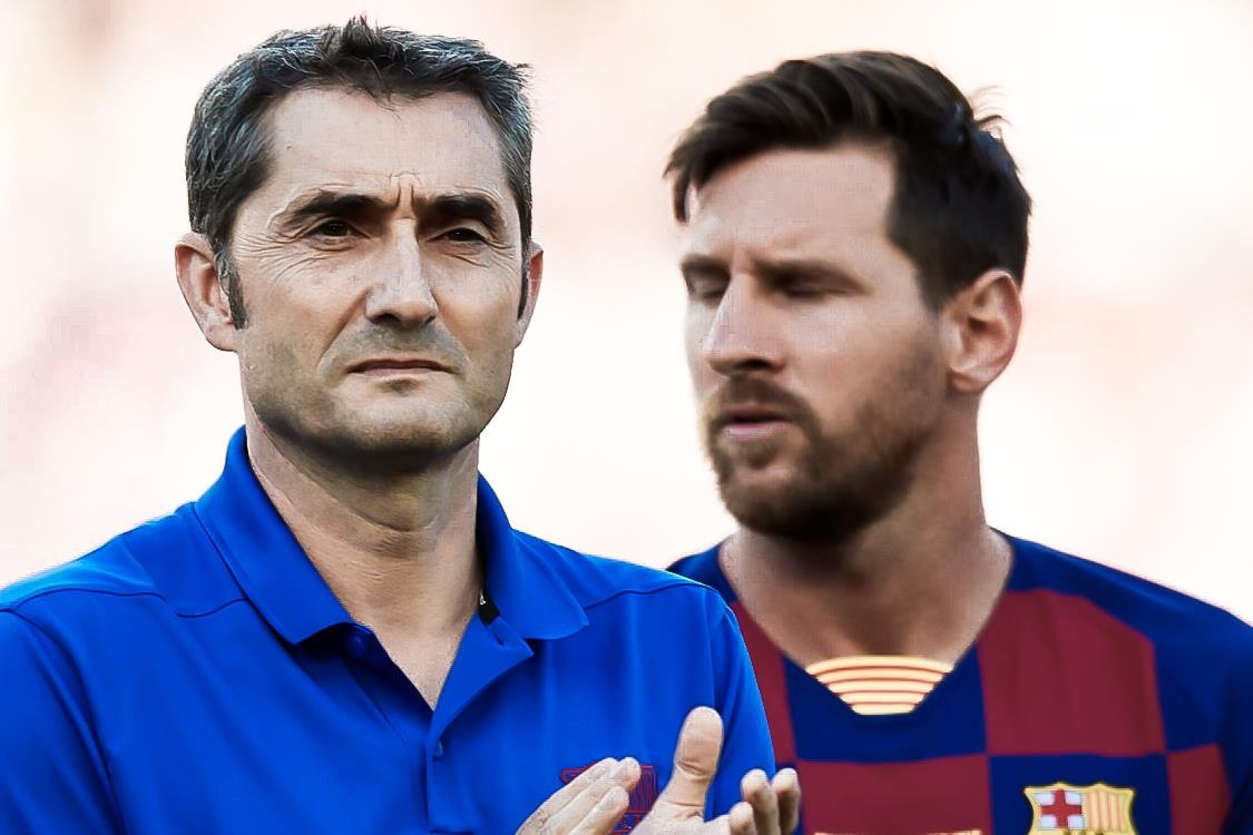 HLV Barca ao tuong ve phong do o san khach hinh anh