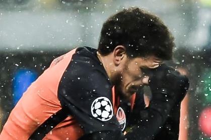 Cau thu Brazil bat khoc vi bi phan biet chung toc hinh anh