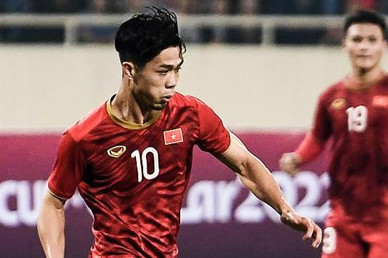 Pha xu ly khong thanh cong cua Cong Phuong truoc UAE hinh anh