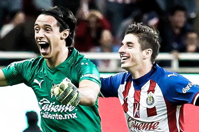 Thu mon Chivas ghi ban kho tin tu san nha hinh anh