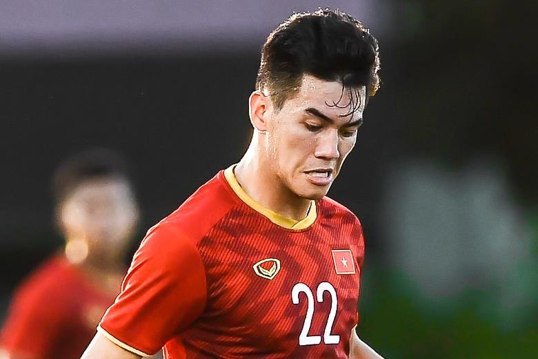 Tien Linh noi bat trong tran Viet Nam thang U22 Lao 6-1 hinh anh