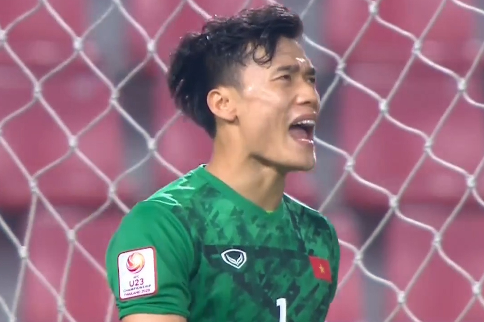 Sai lam cua Bui Tien Dung truoc U23 Trieu Tien hinh anh