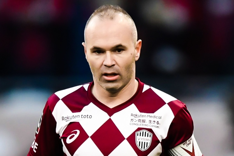 Pha kien tao dau tien cua Iniesta o Champions League chau A hinh anh