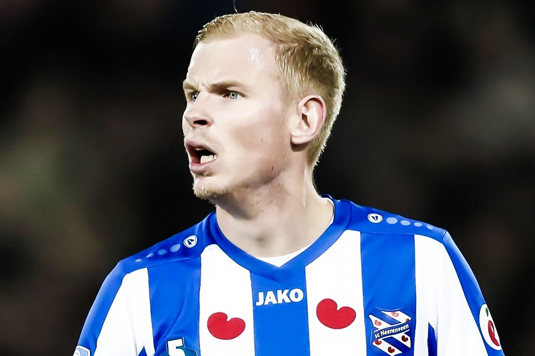 Hau ve Woudenberg mac sai lam hinh anh