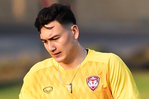 Highlights Muangthong - Bangkok: Dang Van Lam thung luoi 2 ban hinh anh