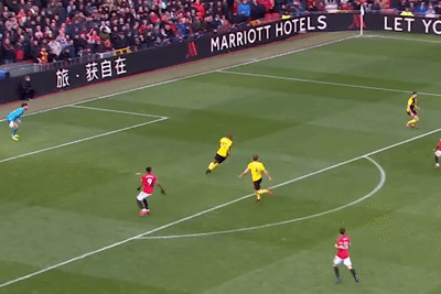 Sao tre MU va cu dut diem doi xa thanh ban truoc Watford hinh anh