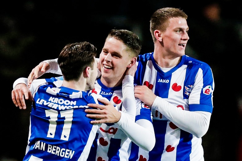 Heerenveen thang tran dau tien trong nam 2020 hinh anh