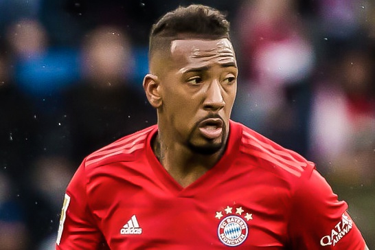 Boateng bam bong loai toan bo hang thu doi phuong hinh anh