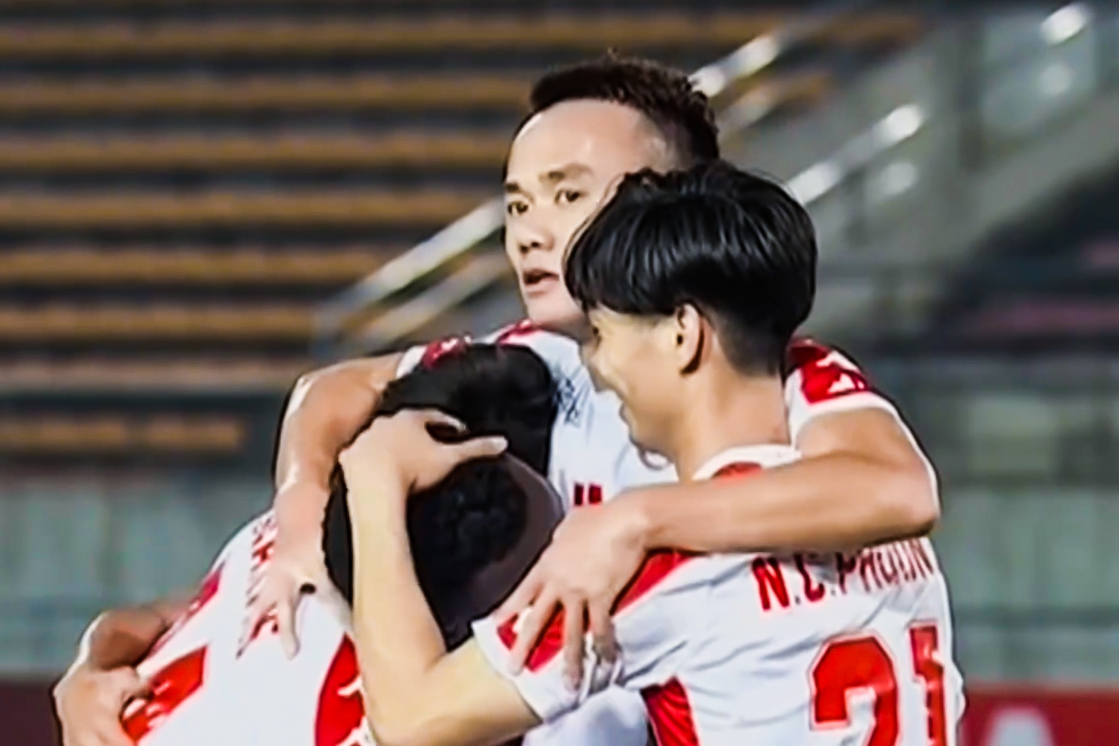 Highlights Lao Toyota 0-2 CLB TP.HCM: Xuan Nam lap cu dup hinh anh