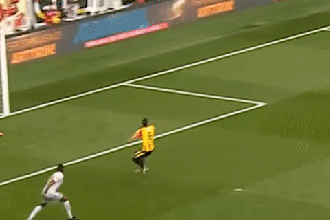 Cuu tien dao Chelsea tung nguoi volley ghi ban o Tho Nhi Ky hinh anh