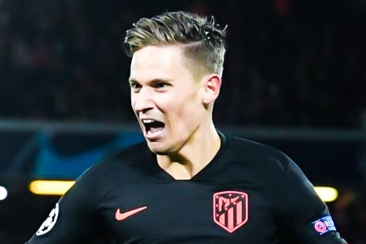 Llorente sut xa tung luoi Liverpool hinh anh