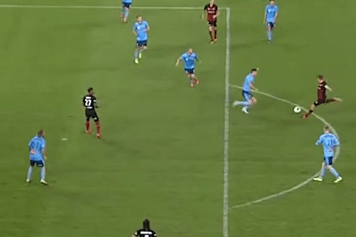 Tien dao vo tinh ghi ban nho cu sut dap chan cua dong doi hinh anh