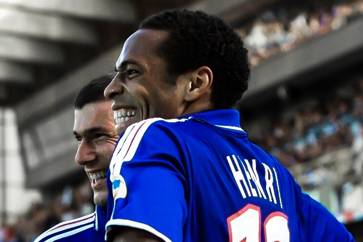 Duong chuyen danh lua camera cua Henry hinh anh