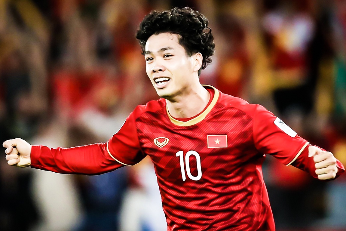 Ky nang ghi ban da dang cua Cong Phuong hinh anh