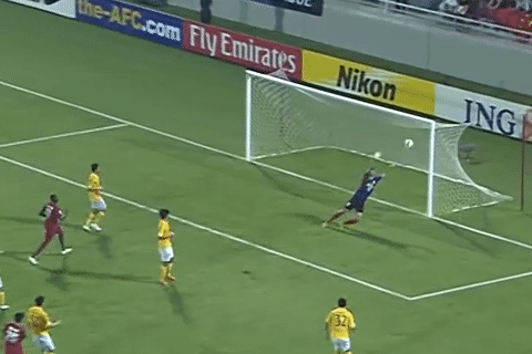 Bong cham xa 3 lan lien tiep giup thu mon tranh khoi ban thua hinh anh