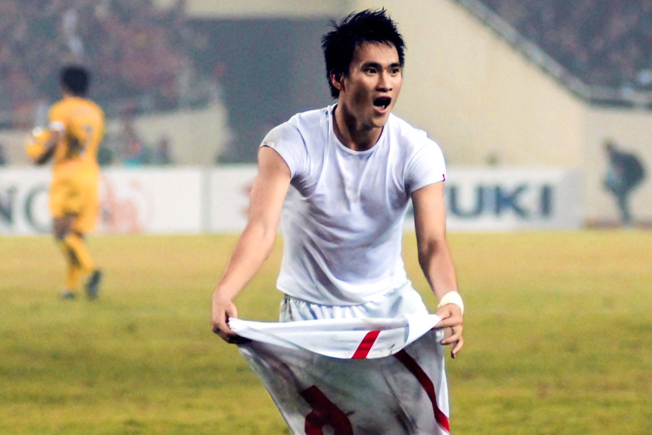 Cu danh dau nguoc va nhung ban thang dang nho cua Cong Vinh hinh anh