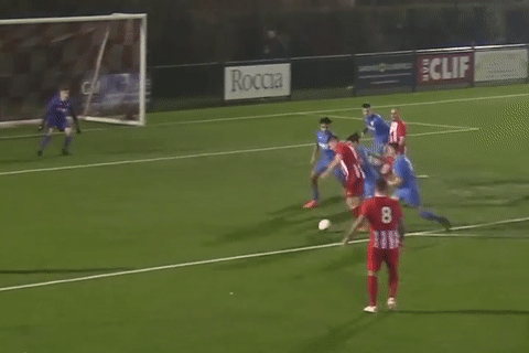 Hang loat dong tac gia danh bai 5 cau thu doi phuong de ghi ban hinh anh