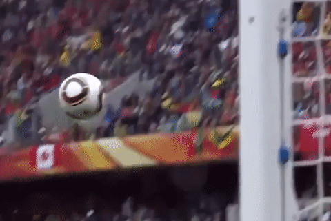 Khung go World Cup 3 lan tu choi sieu pham cua Ronaldo hinh anh