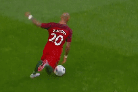 3 lan Quaresma dung tuyet ky trivela trong mau ao Bo Dao Nha hinh anh