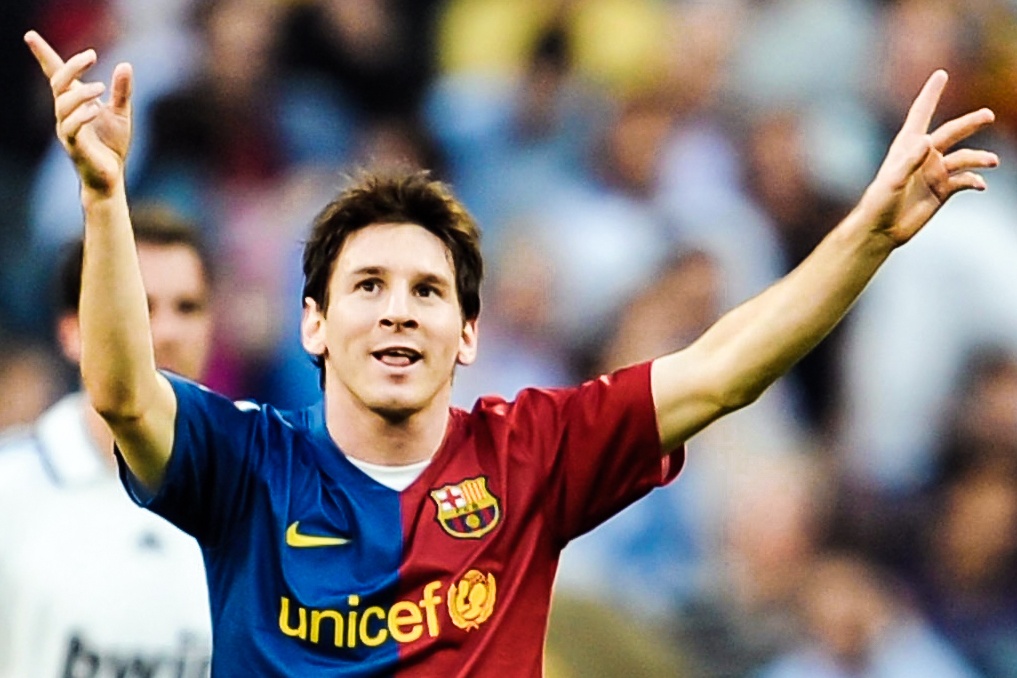 Ngay Messi ruc sang giup Barca ha Real 6-2 tai Bernabeu hinh anh