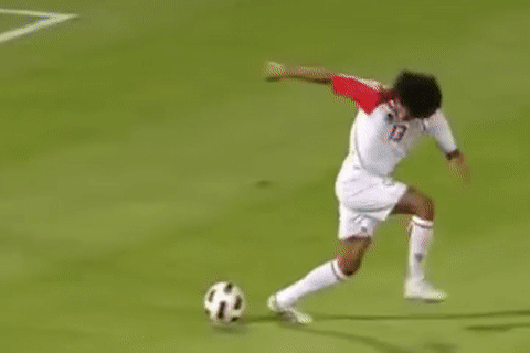 Cu da penalty bang got cua tai nang qua co nguoi chau A hinh anh