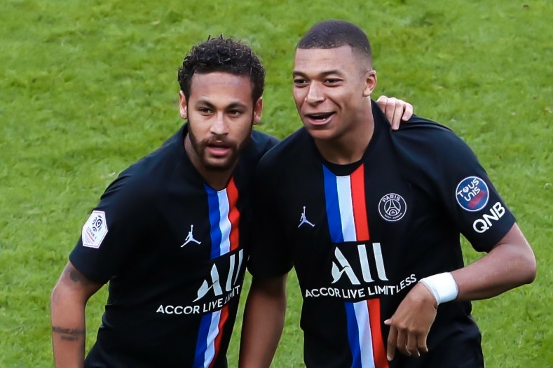 PSG thang 9-0 trong ngay don khan gia den san hinh anh