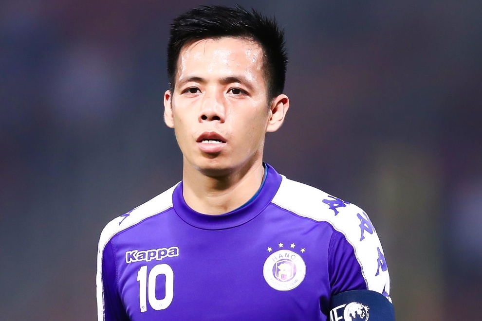 Van Quyet re qua thu mon HAGL, ghi ban cho CLB Ha Noi hinh anh