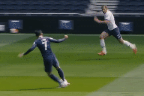 Son Heung-min but toc tu giua san, dut diem doi 2 cot hinh anh