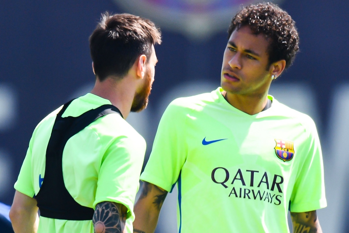 Neymar tung ghi 5 ban de thang doi cua Messi 8-4 khi dau tap hinh anh