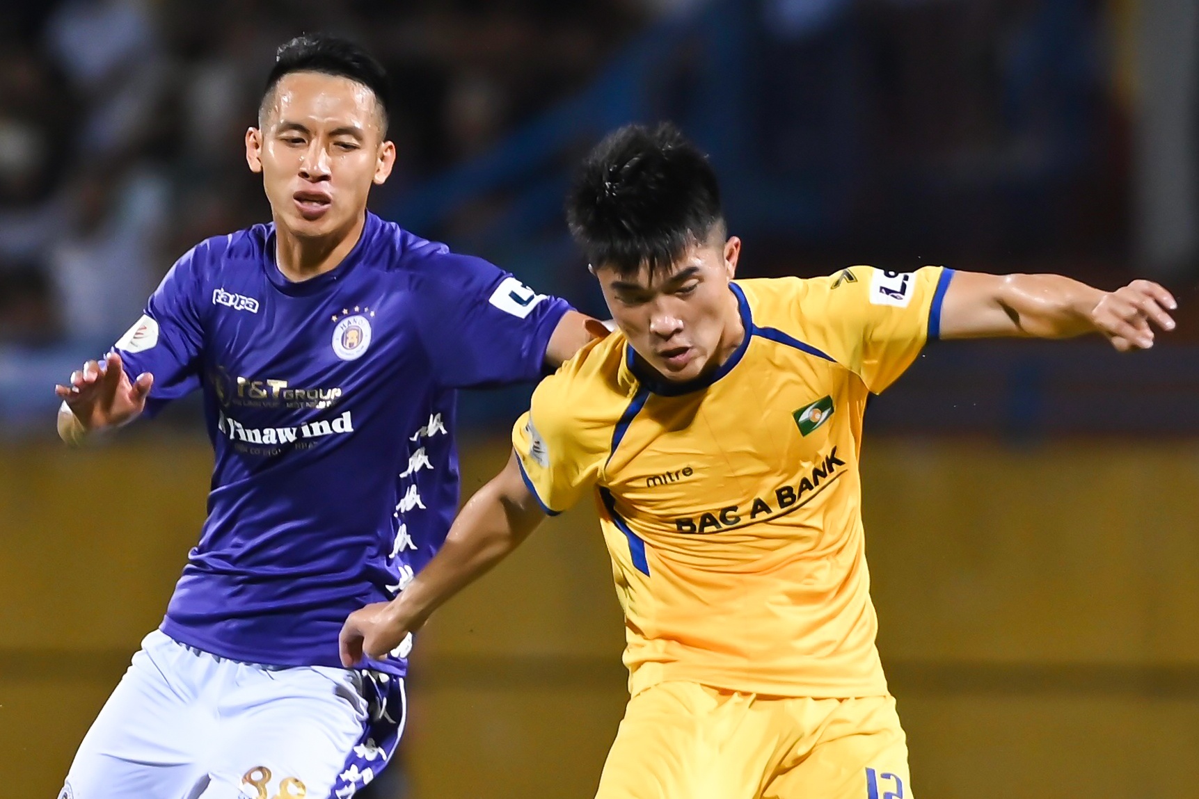 Van Lam sut xa thanh ban truoc CLB Ha Noi hinh anh