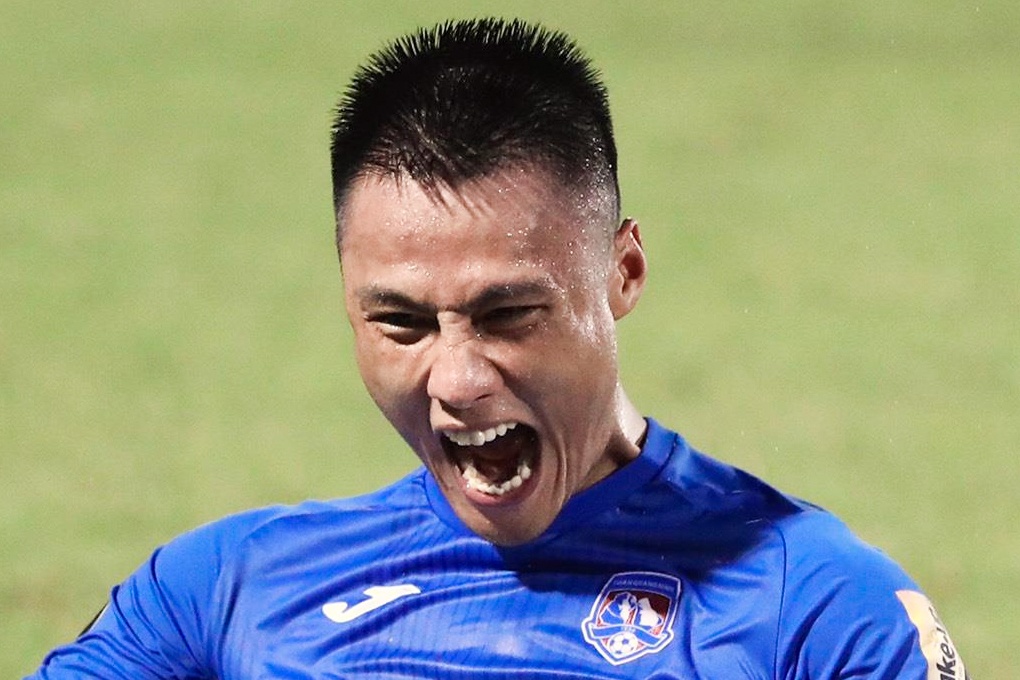 Highlights CLB Quang Ninh - Quang Nam: Mac Hong Quan kiem phat den hinh anh