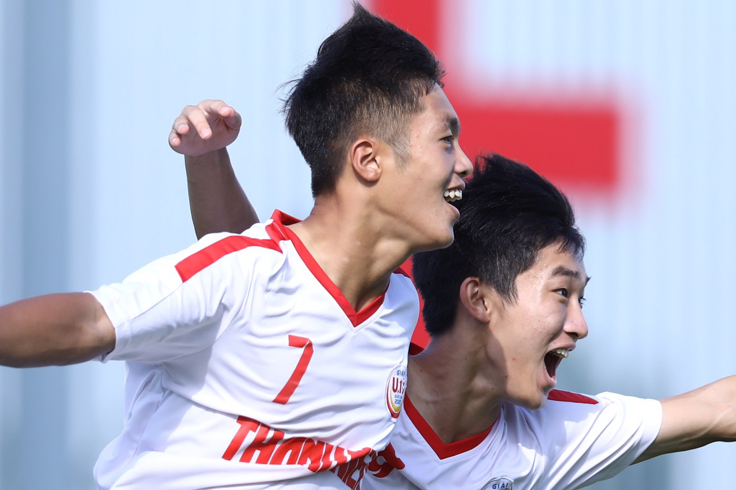 Highlights HAGL ha SLNA, vao chung ket U19 quoc gia hinh anh