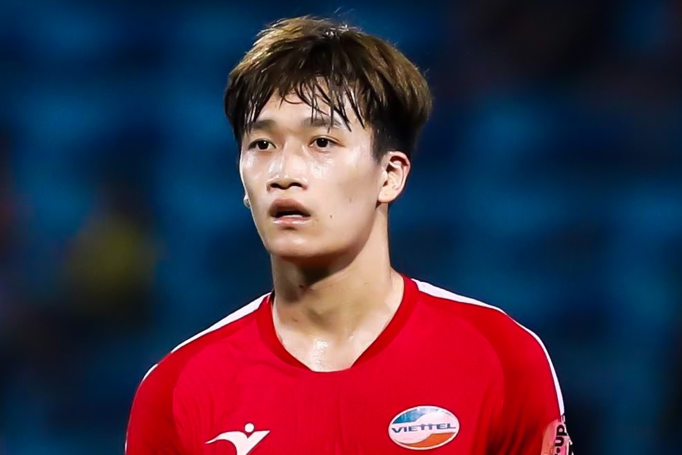 Hoang Duc co pha kien tao truoc CLB Binh Duong hinh anh