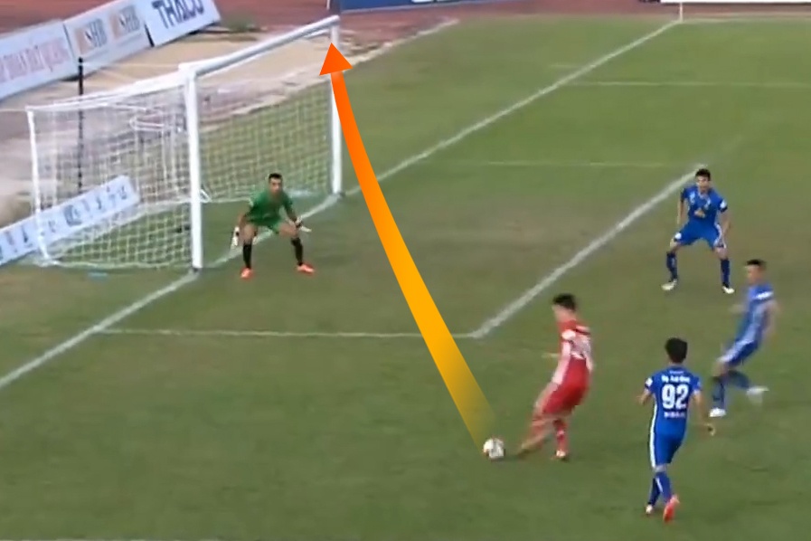 Hoang Duc dut diem vao goc chu A, khong cho thu mon can pha hinh anh