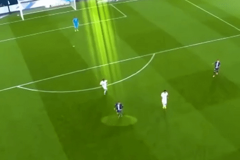 Mbappe giat got loai bo 2 hau ve doi phuong hinh anh