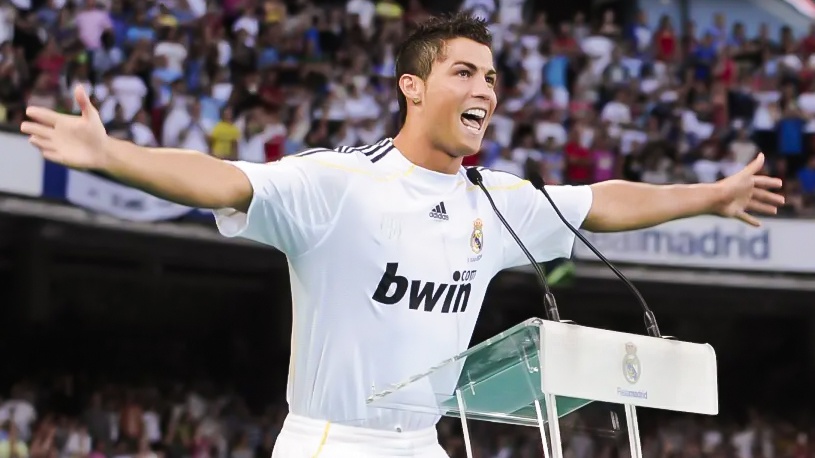 Tron 11 nam Ronaldo lap ky luc trong ngay ra mat Real Madrid hinh anh