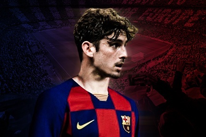 Tan binh Barca cua long vao goc chu A hinh anh